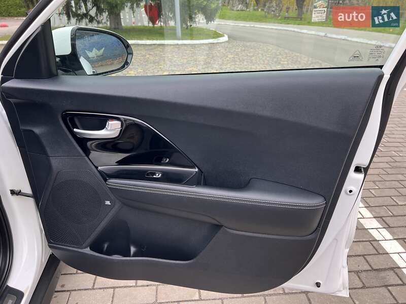 Внедорожник / Кроссовер Kia Niro 2020 в Луцке фото 19 Внедорожник / Кроссовер Kia Niro 2020 в Луцке