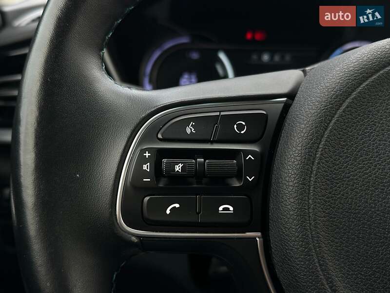 Позашляховик / Кросовер Kia Niro 2022 в Львові