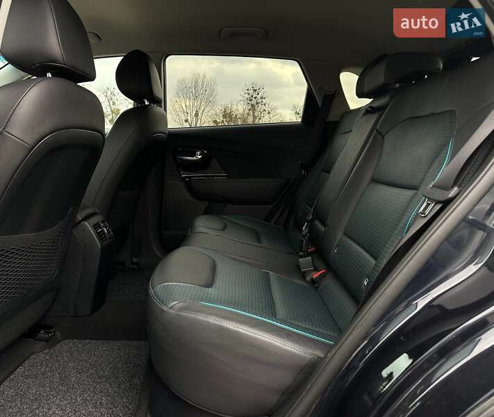 Позашляховик / Кросовер Kia Niro 2022 в Львові