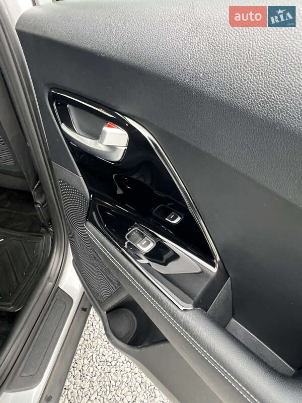 Внедорожник / Кроссовер Kia Niro 2020 в Львове