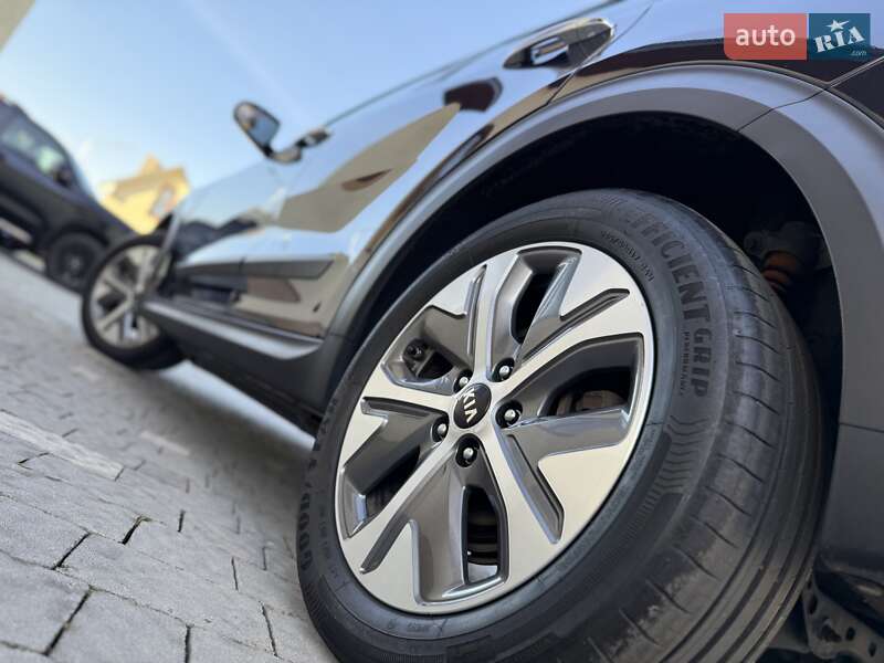 Внедорожник / Кроссовер Kia Niro 2020 в Дрогобыче