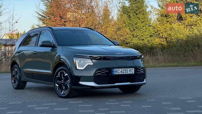 Позашляховик / Кросовер Kia Niro 2024 в Хирові