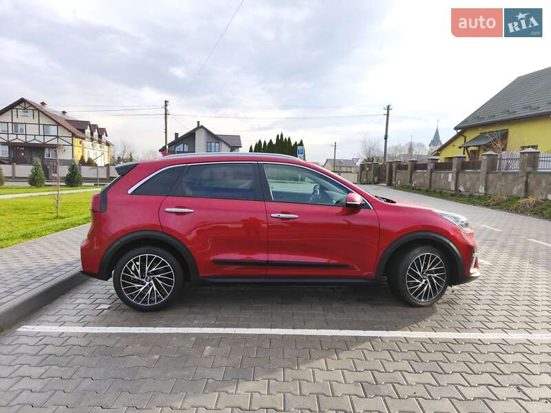 Позашляховик / Кросовер Kia Niro 2019 в Львові