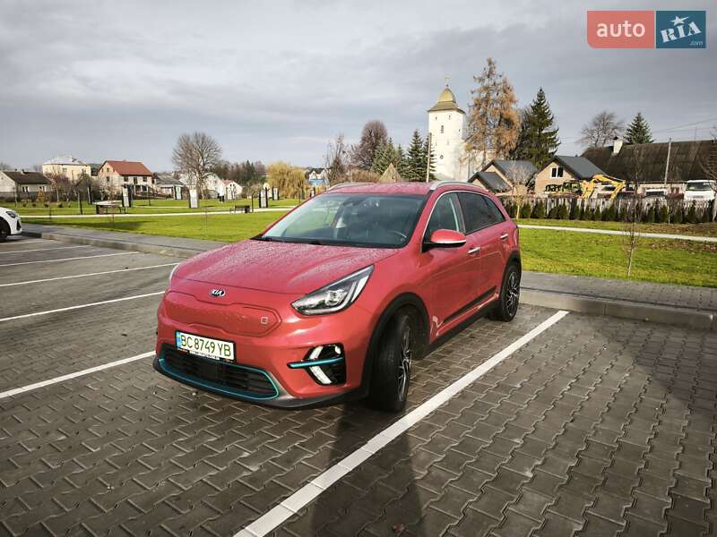Позашляховик / Кросовер Kia Niro 2019 в Львові