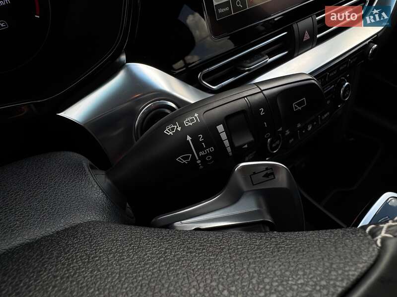 Внедорожник / Кроссовер Kia Niro 2020 в Львове