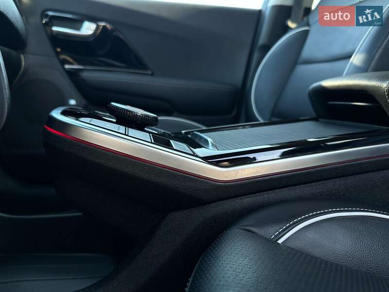 Внедорожник / Кроссовер Kia Niro 2020 в Львове