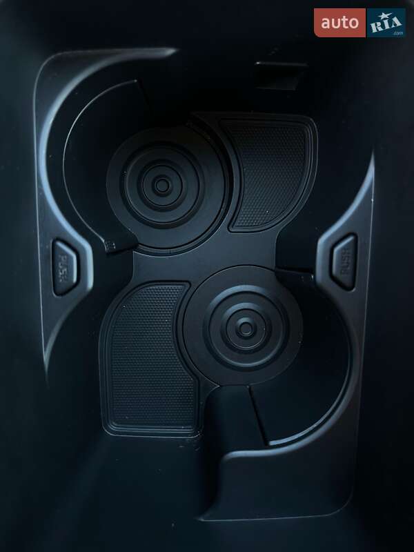 Внедорожник / Кроссовер Kia Niro 2020 в Львове