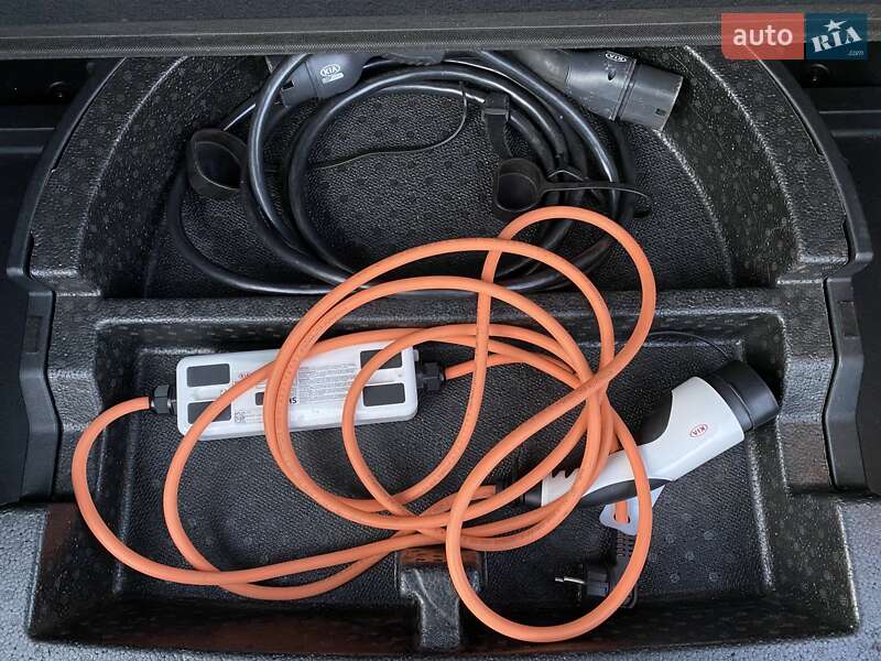 Внедорожник / Кроссовер Kia Niro 2020 в Львове