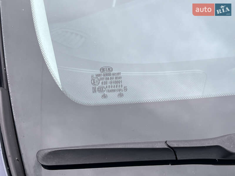 Позашляховик / Кросовер Kia Niro 2020 в Тернополі