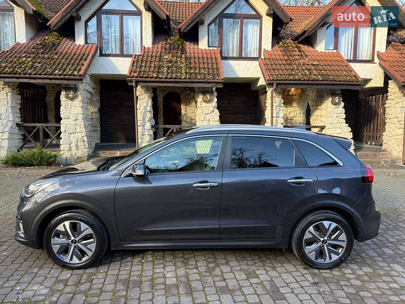 Внедорожник / Кроссовер Kia Niro 2020 в Львове