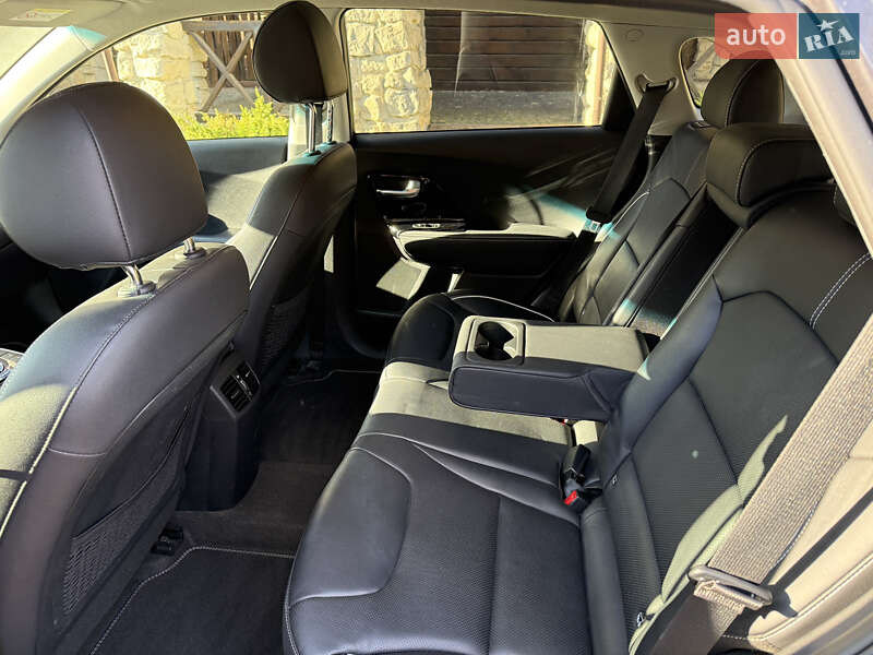 Внедорожник / Кроссовер Kia Niro 2020 в Львове