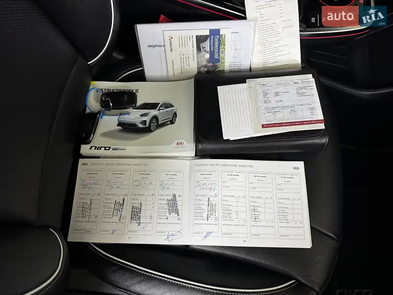 Внедорожник / Кроссовер Kia Niro 2020 в Казатине документ