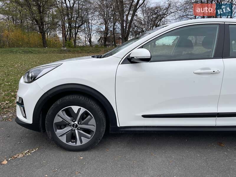 Внедорожник / Кроссовер Kia Niro 2021 в Хмельницком