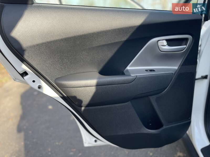 Внедорожник / Кроссовер Kia Niro 2021 в Хмельницком