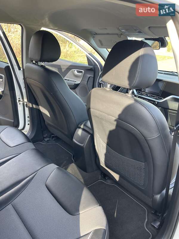 Внедорожник / Кроссовер Kia Niro 2021 в Хмельницком