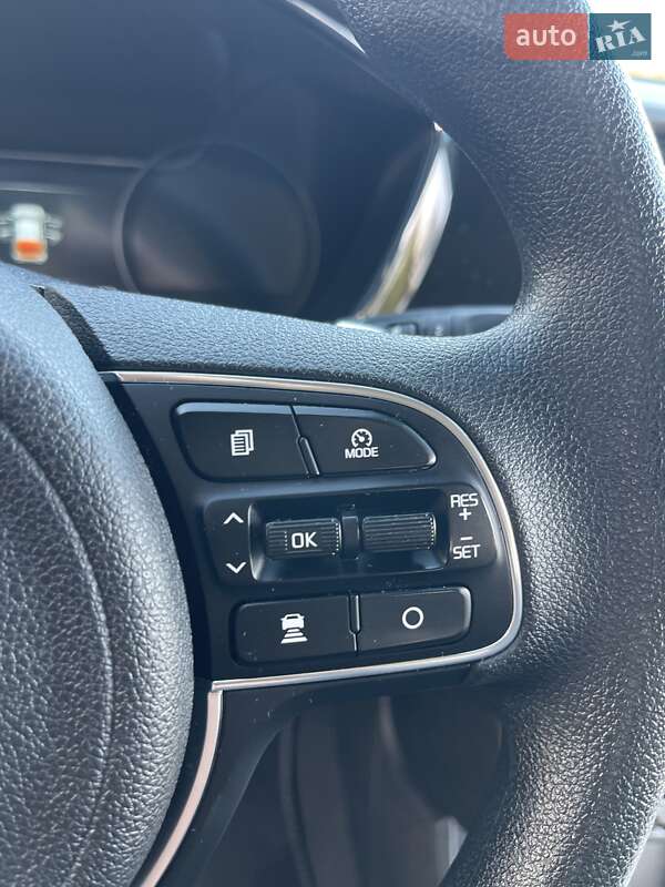 Внедорожник / Кроссовер Kia Niro 2021 в Хмельницком