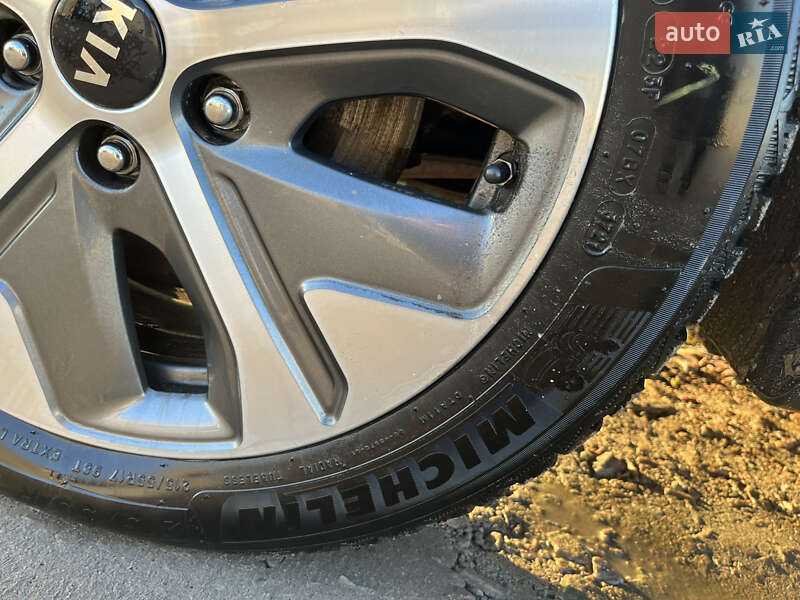 Внедорожник / Кроссовер Kia Niro 2019 в Ровно