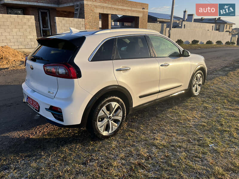 Внедорожник / Кроссовер Kia Niro 2019 в Ровно
