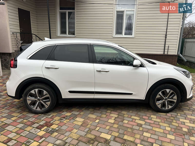 Внедорожник / Кроссовер Kia Niro 2020 в Полтаве