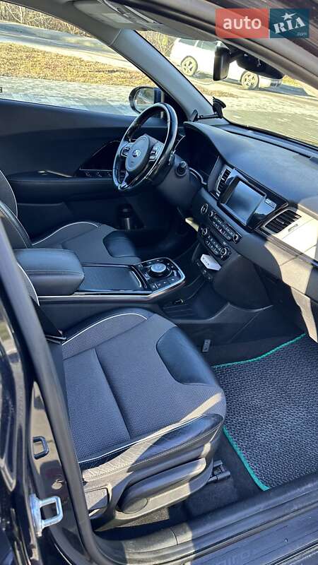 Внедорожник / Кроссовер Kia Niro 2019 в Львове фото 12 Внедорожник / Кроссовер Kia Niro 2019 в Львове