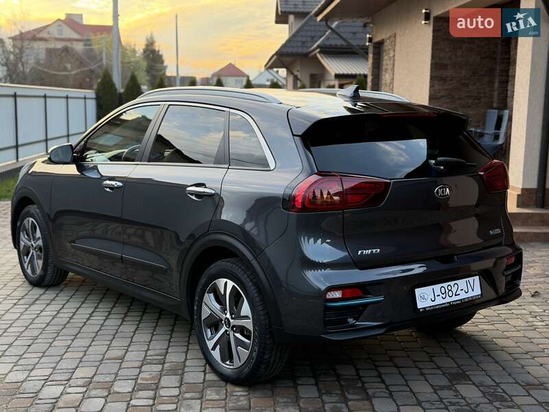 Внедорожник / Кроссовер Kia Niro 2020 в Черновцах