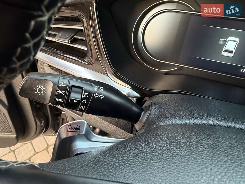 Внедорожник / Кроссовер Kia Niro 2020 в Черновцах