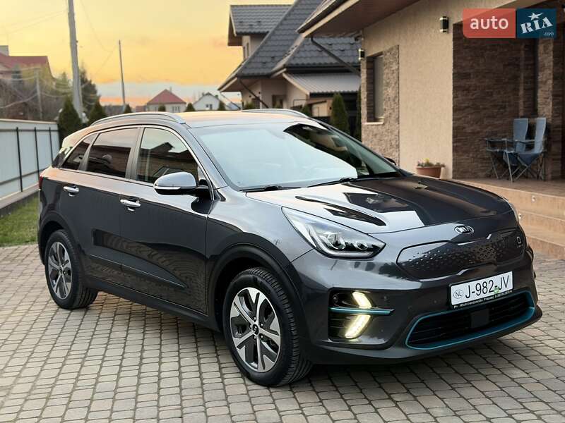 Внедорожник / Кроссовер Kia Niro 2020 в Черновцах