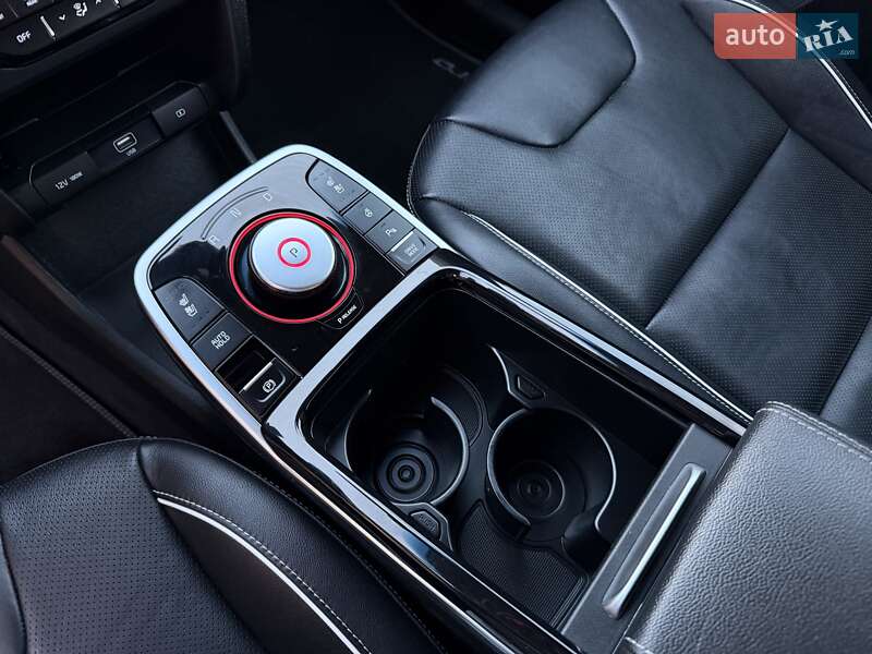 Внедорожник / Кроссовер Kia Niro 2020 в Черновцах