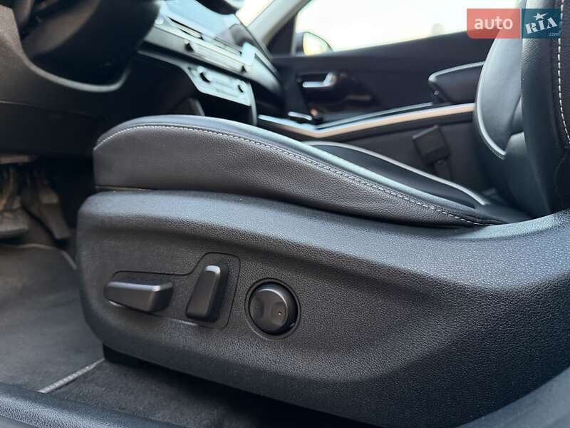 Внедорожник / Кроссовер Kia Niro 2020 в Черновцах