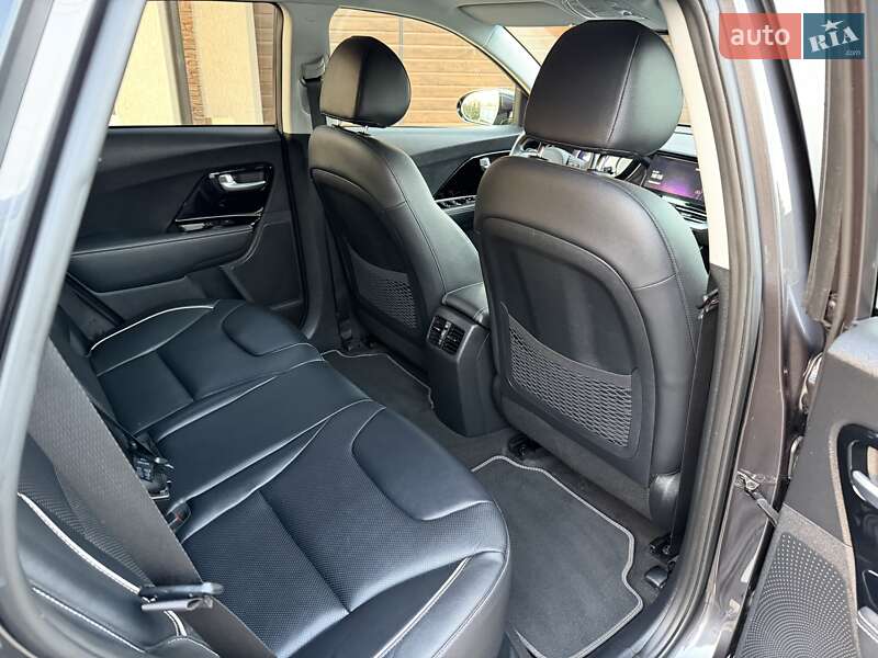 Внедорожник / Кроссовер Kia Niro 2020 в Черновцах