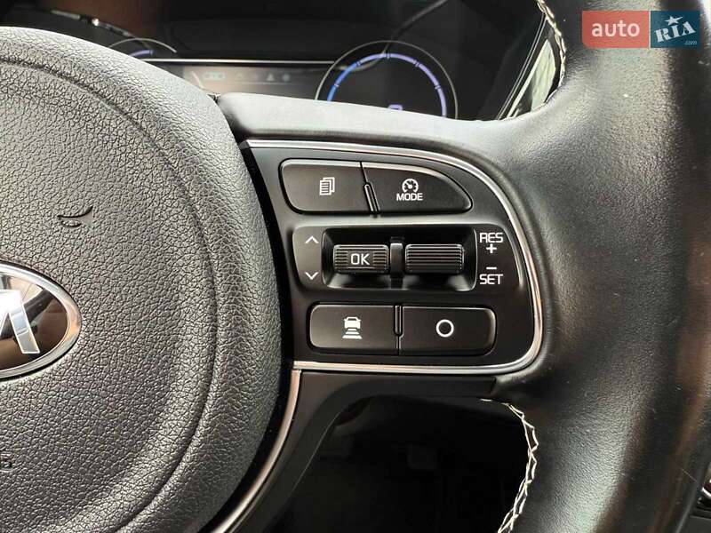 Внедорожник / Кроссовер Kia Niro 2020 в Краснограде