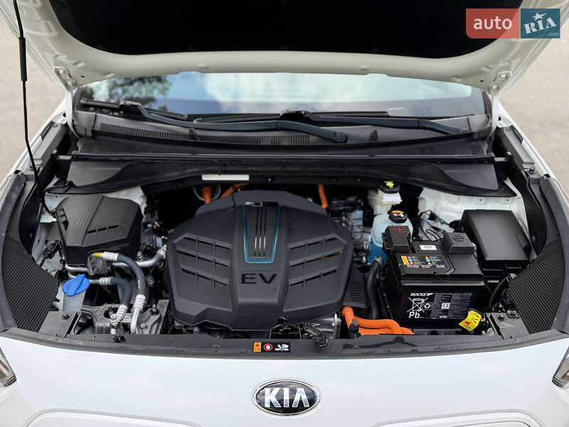 Внедорожник / Кроссовер Kia Niro 2020 в Ровно