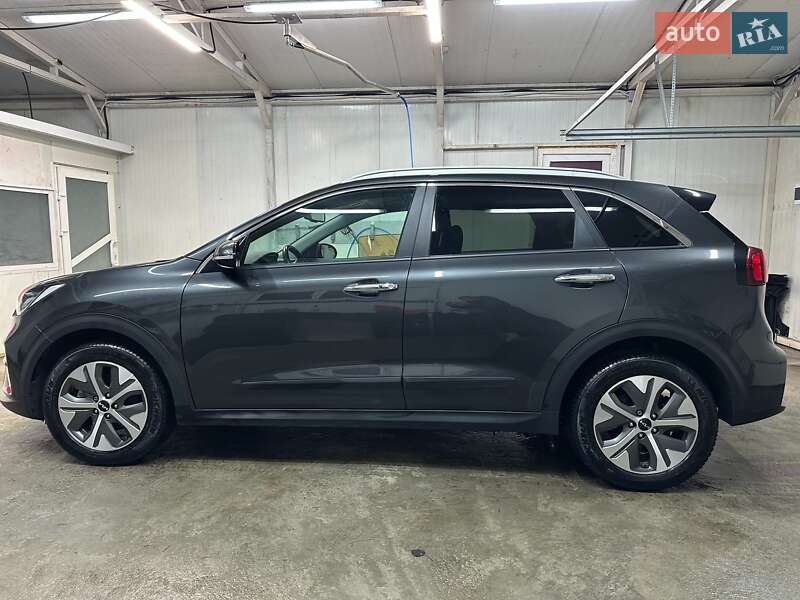 Внедорожник / Кроссовер Kia Niro 2022 в Львове