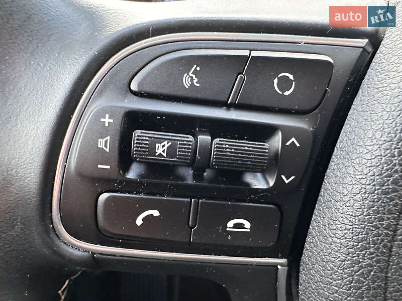 Внедорожник / Кроссовер Kia Niro 2020 в Тернополе