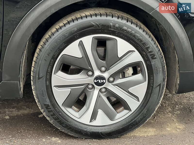 Внедорожник / Кроссовер Kia Niro 2022 в Луцке
