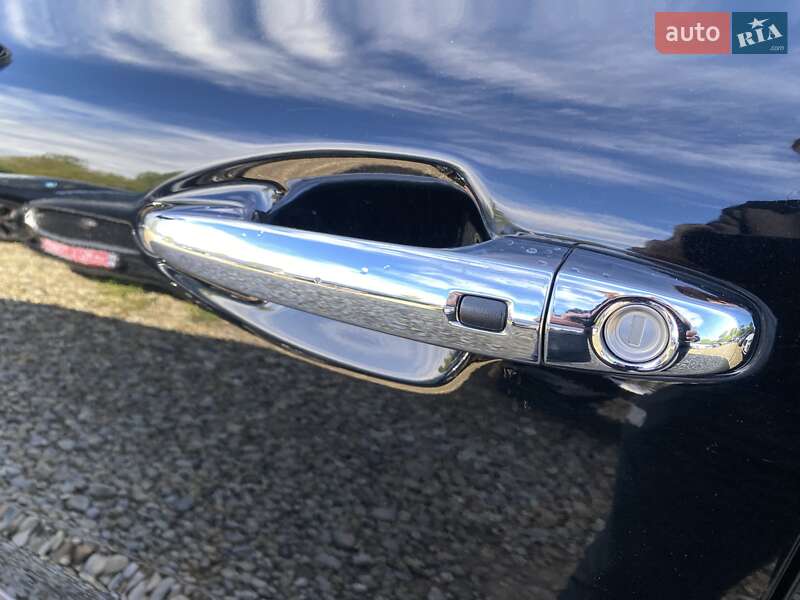 Позашляховик / Кросовер Kia Niro 2020 в Львові