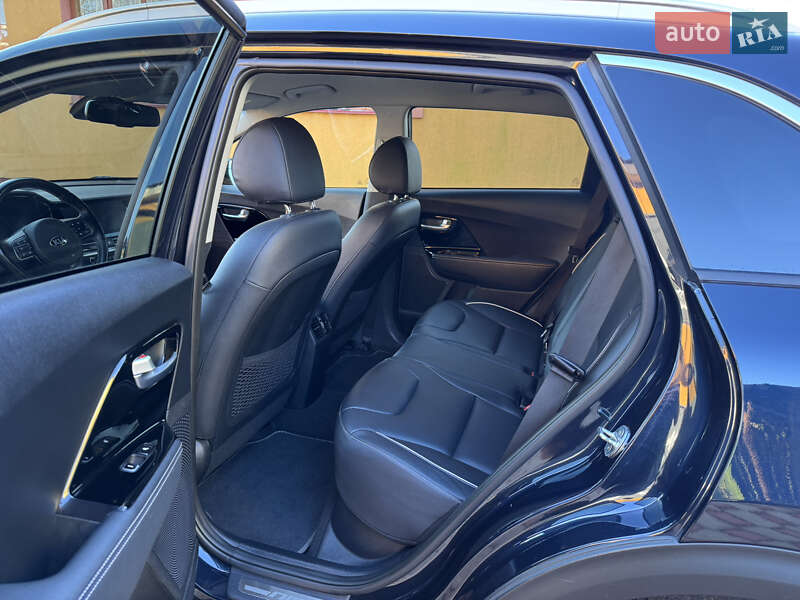 Внедорожник / Кроссовер Kia Niro 2020 в Ровно фото 14 Внедорожник / Кроссовер Kia Niro 2020 в Ровно
