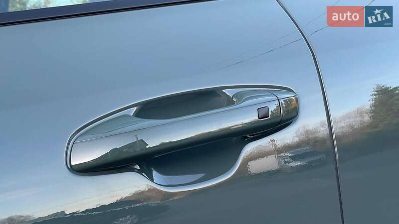 Внедорожник / Кроссовер Kia Niro 2024 в Хырове