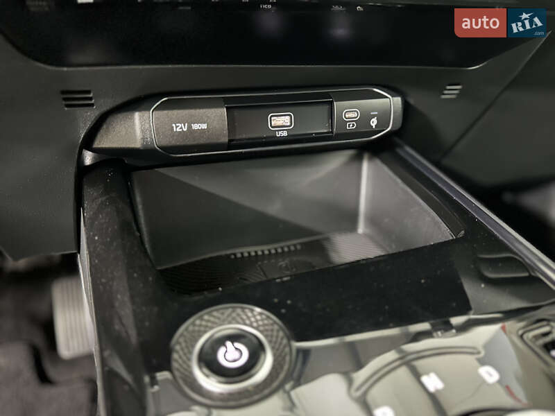 Внедорожник / Кроссовер Kia Niro 2022 в Дрогобыче