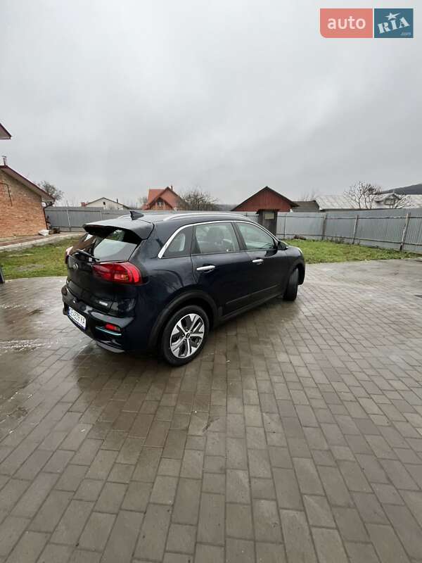 Внедорожник / Кроссовер Kia Niro 2020 в Снятине