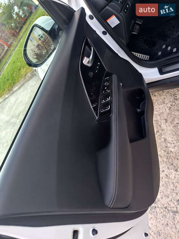 Внедорожник / Кроссовер Kia Niro 2019 в Ровно фото 12 Внедорожник / Кроссовер Kia Niro 2019 в Ровно