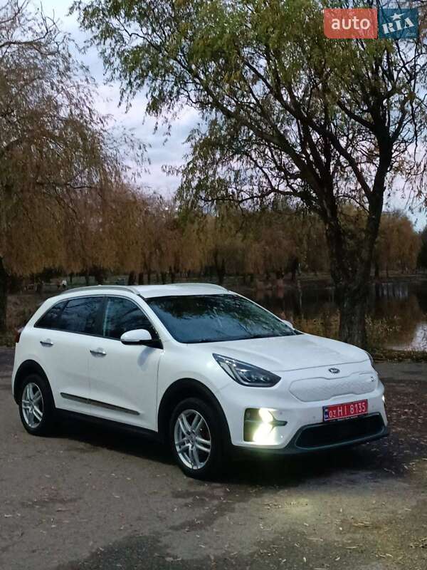 Внедорожник / Кроссовер Kia Niro 2019 в Ровно фото 17 Внедорожник / Кроссовер Kia Niro 2019 в Ровно