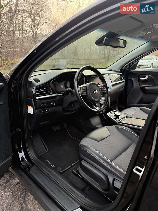 Внедорожник / Кроссовер Kia Niro 2020 в Полтаве