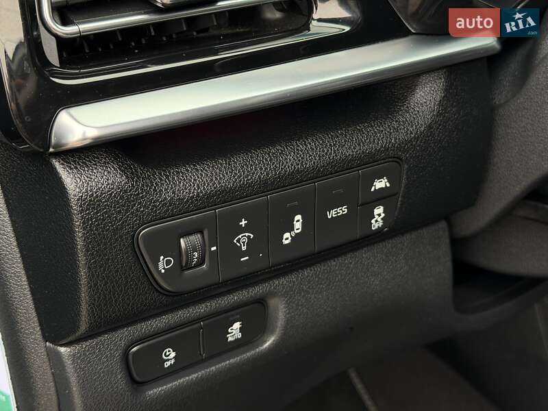 Внедорожник / Кроссовер Kia Niro 2020 в Черновцах