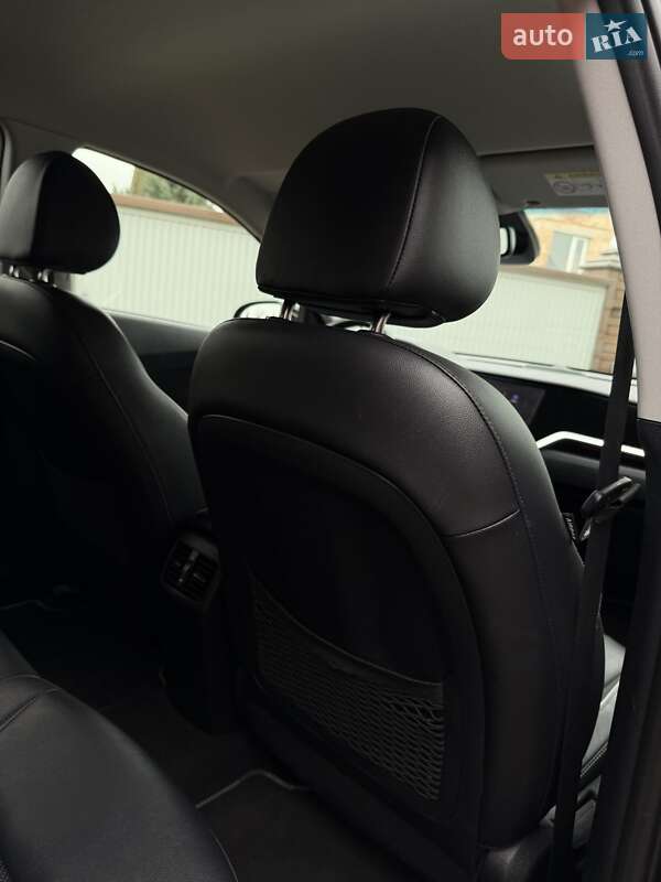 Внедорожник / Кроссовер Kia Niro 2020 в Черновцах