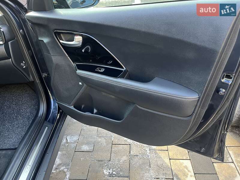 Внедорожник / Кроссовер Kia Niro 2020 в Львове