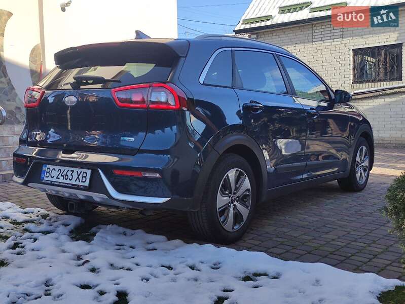 Внедорожник / Кроссовер Kia Niro 2018 в Новом Роздоле