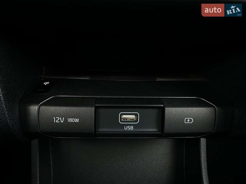 Внедорожник / Кроссовер Kia Niro 2020 в Львове