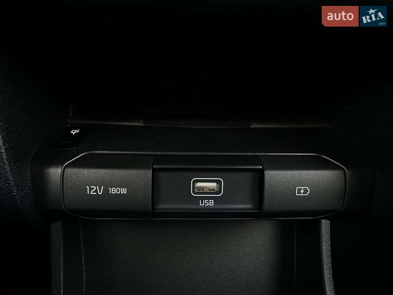 Внедорожник / Кроссовер Kia Niro 2020 в Львове