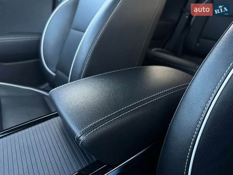 Внедорожник / Кроссовер Kia Niro 2020 в Львове